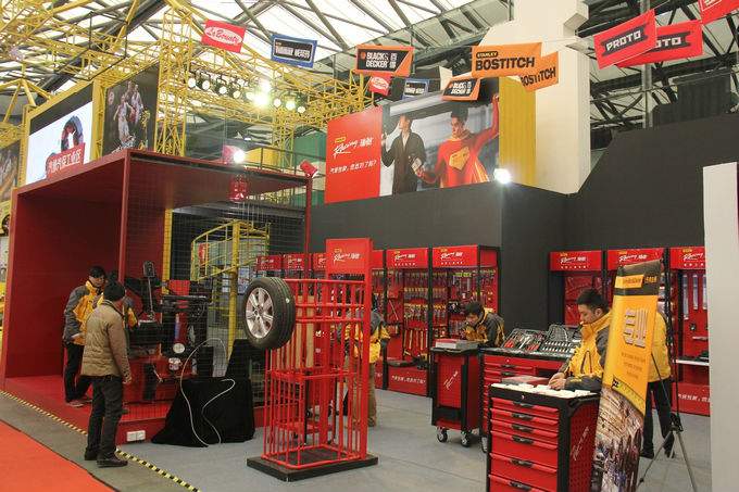 第二十五届中国国际五金博览会手工具展台巡礼----史丹利百得工具展台(图2)