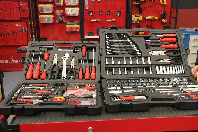 第二十五届中国国际五金博览会手工具展台巡礼----史丹利百得工具展台(图6)