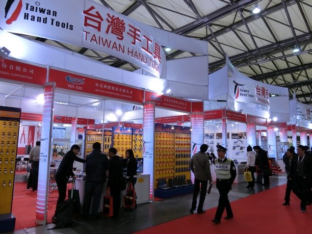 人气火爆 规模空前----第二十三届中国国际五金博览会侧记(图4)